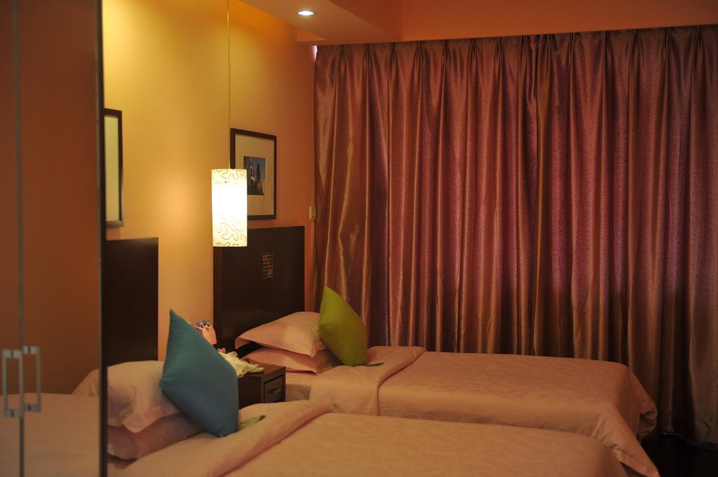 Chicago Suites International Shenzhen Room photo