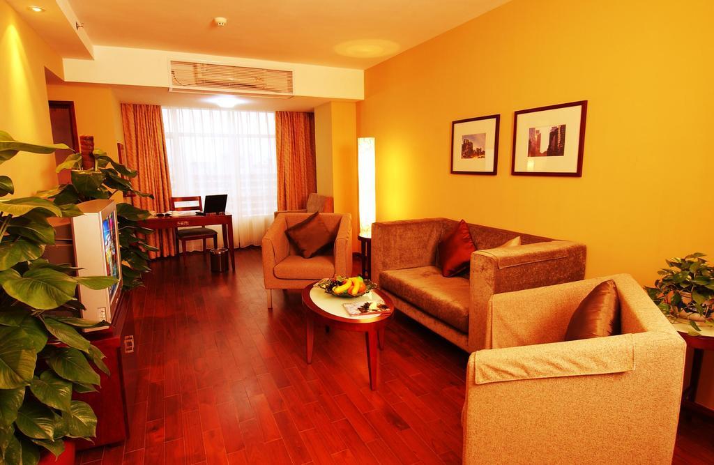 Chicago Suites International Shenzhen Room photo